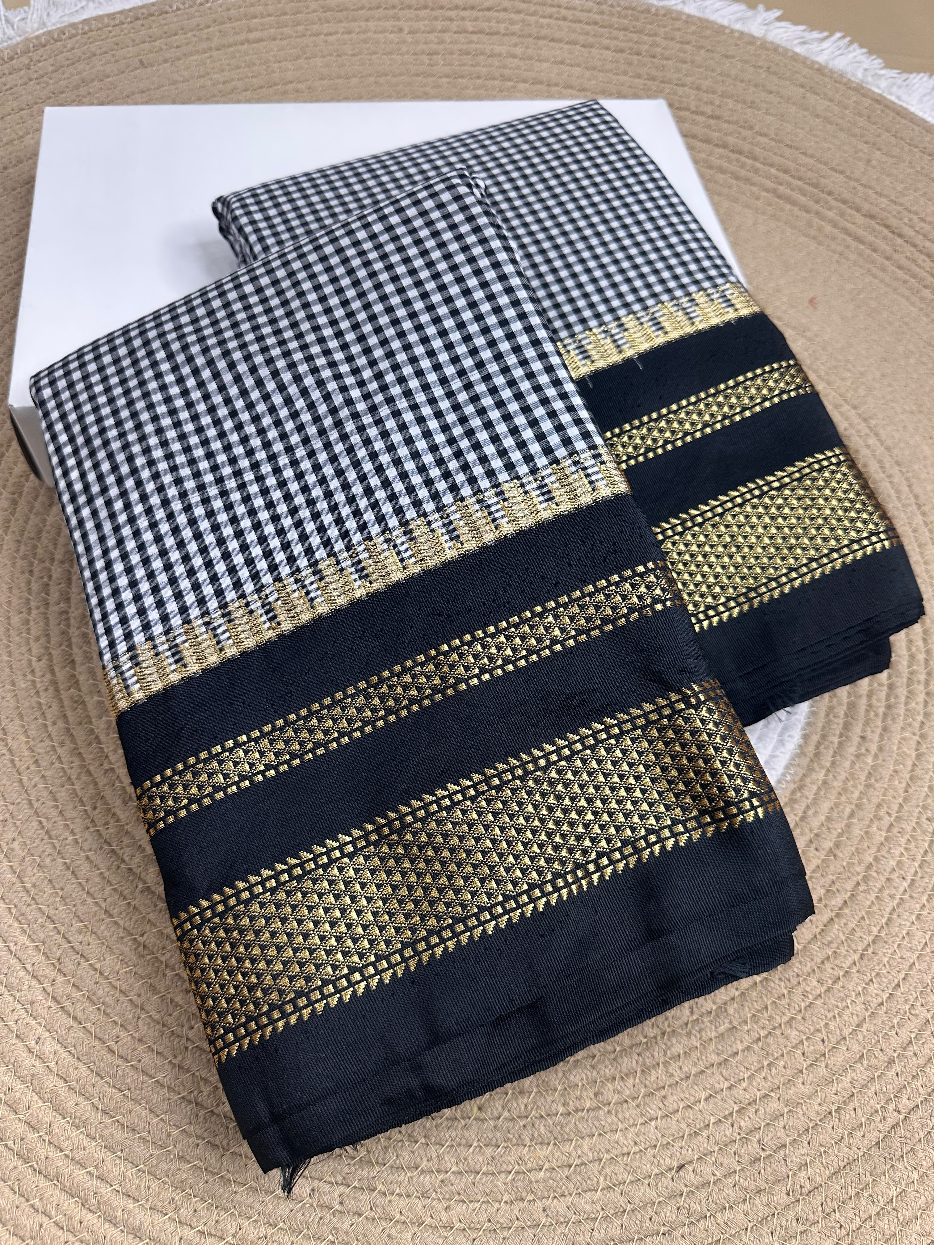 Jerry border micro checks saree